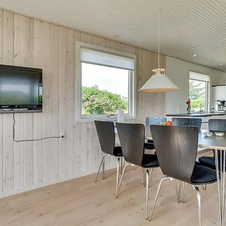 Kris - 200m From The Sea By Interhome Ferienhaus *